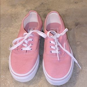 Pink skate shoes (vans!)